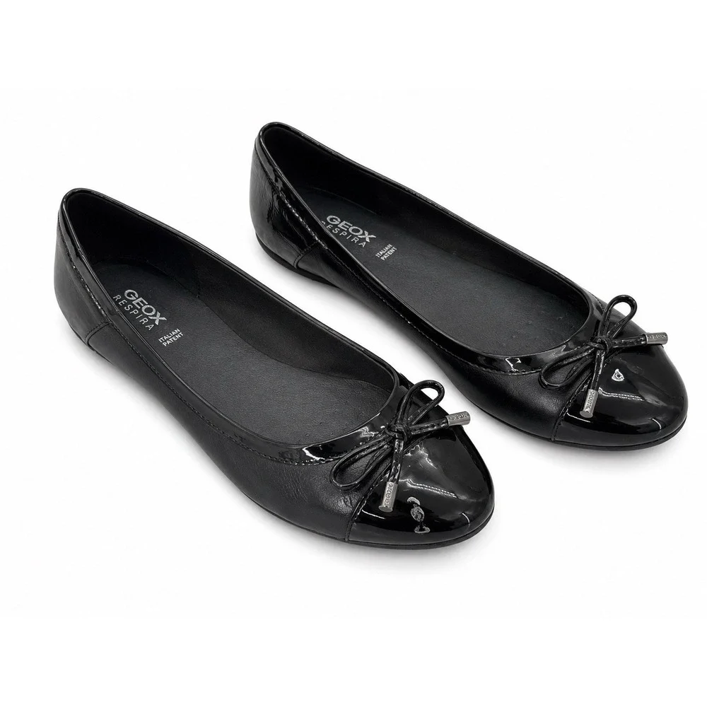 Geox Respira Ballet Flats 10 Cap Toe Patent Leather Bow Parisian Quiet Luxury